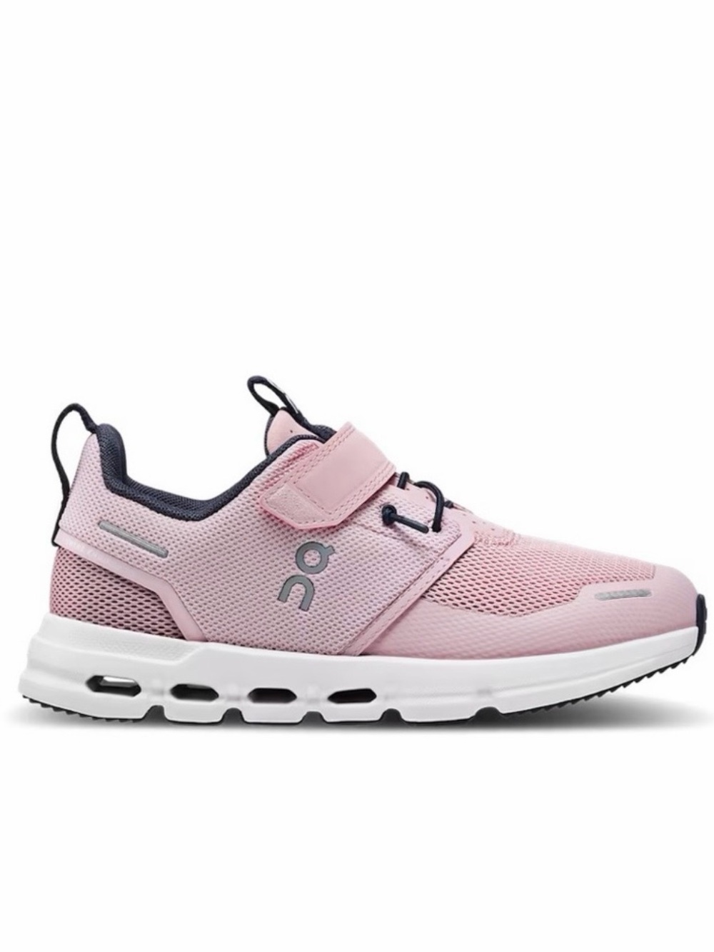 On Cloud Kids sneakers